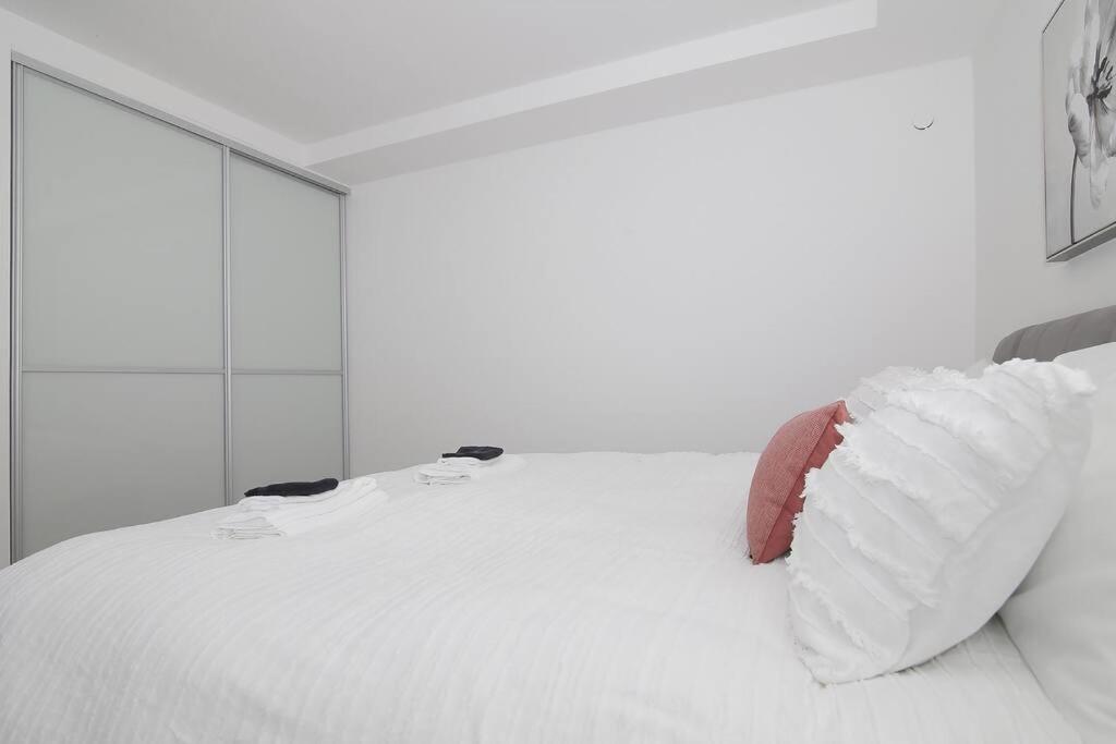 Seaside Apartment M Zaton 5 - Sea View & Parking Bagian luar foto